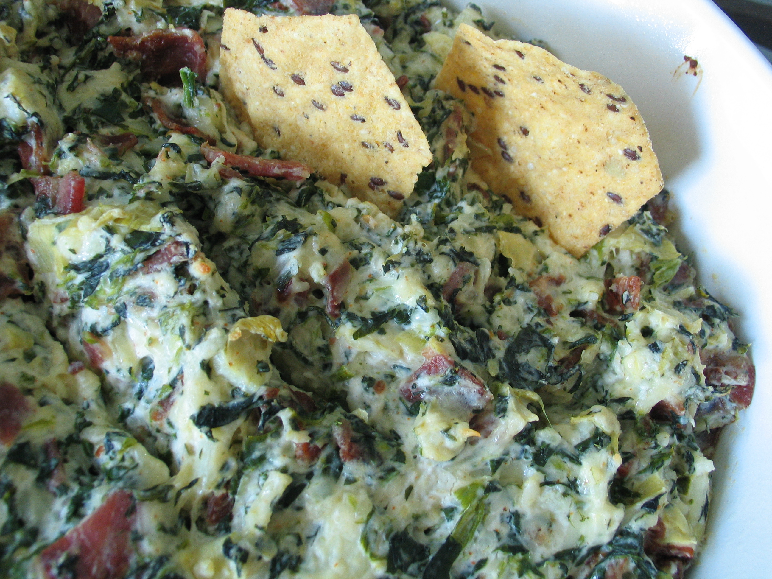 Spicy Bacon, Spinach and Artichoke Dip