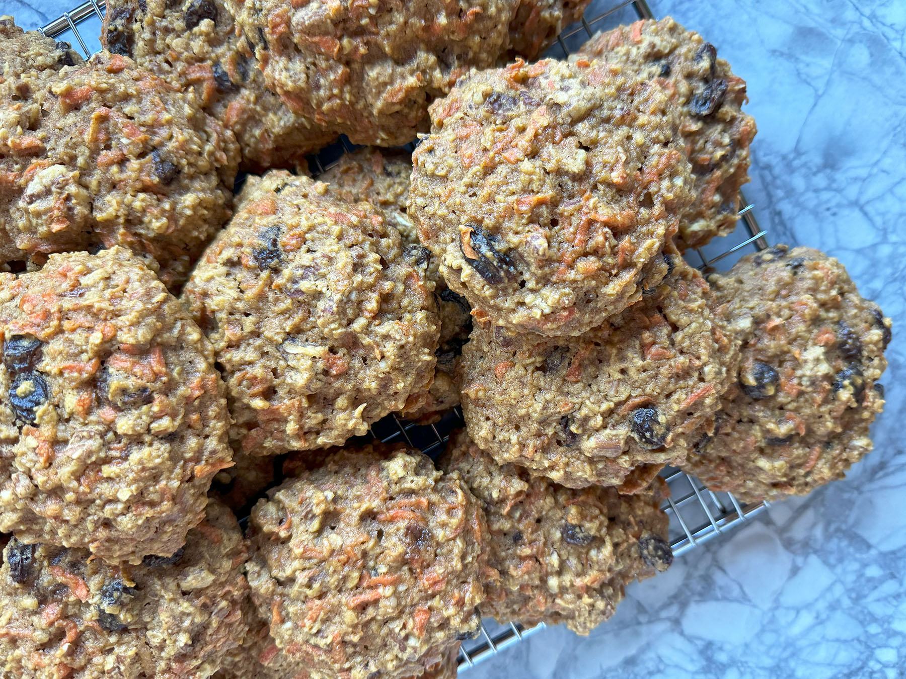 Carrot and Honey Oatmeal Cookies