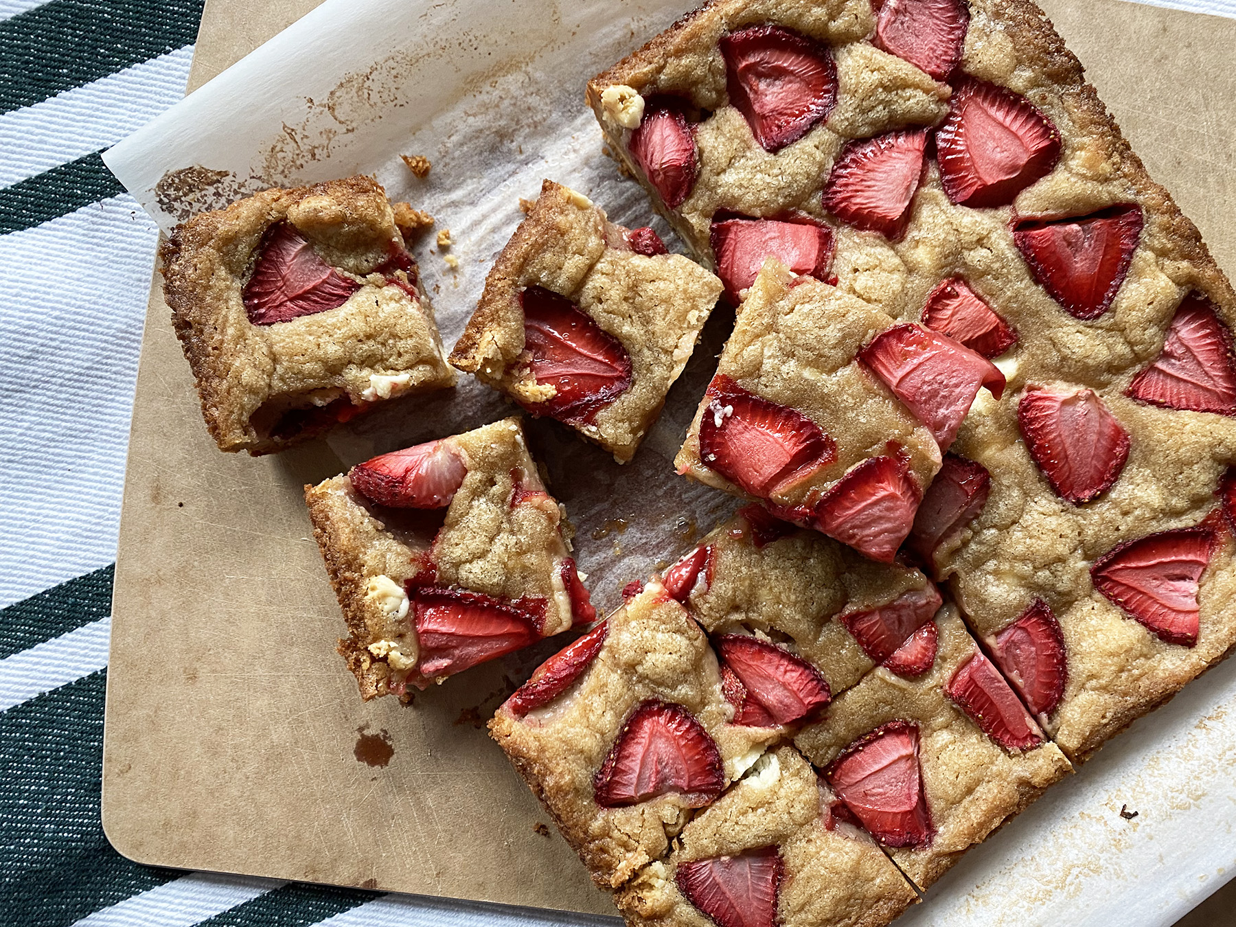 Strawberry Blondies