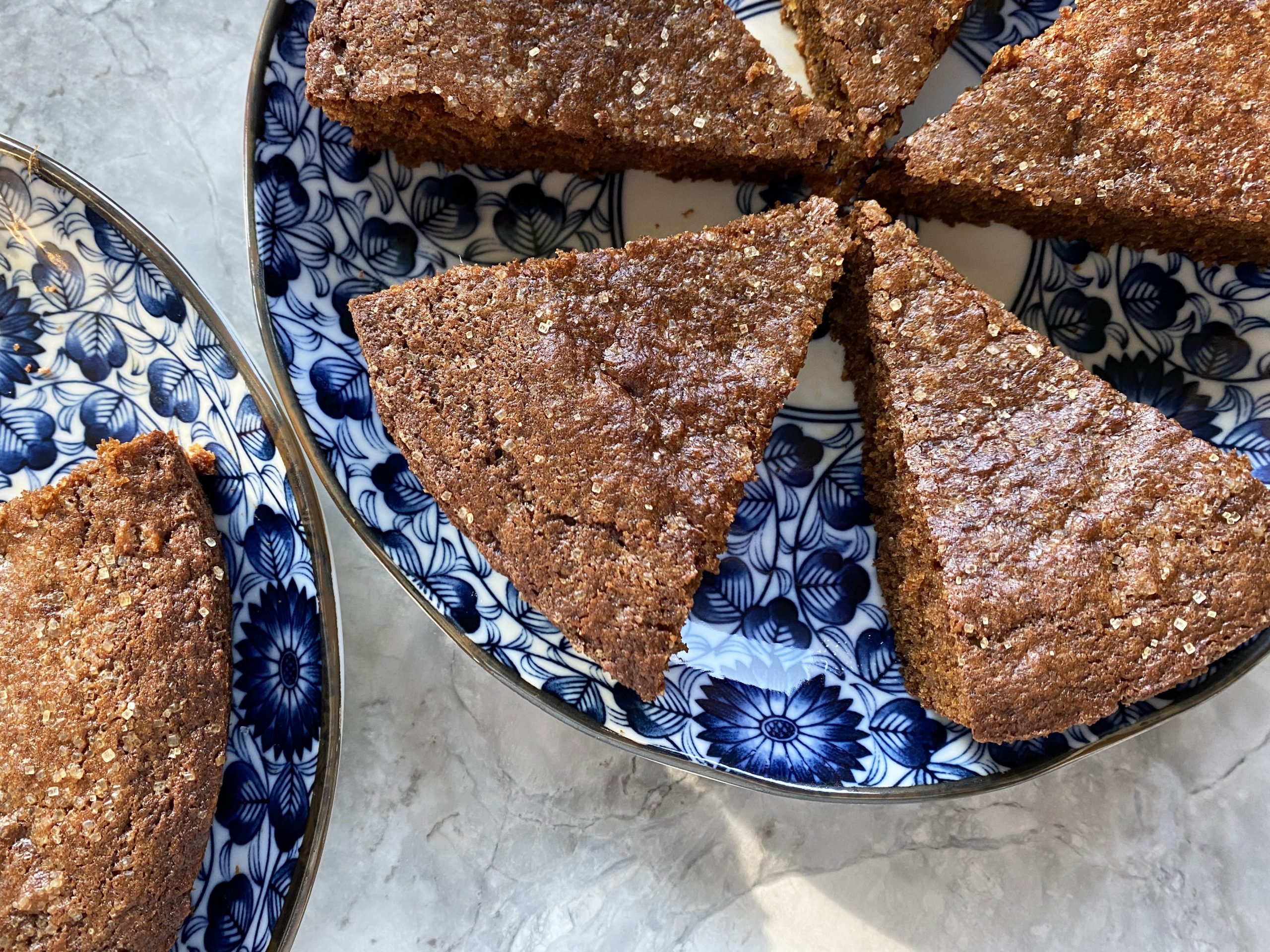 Sparkling Gingerbread Cake
