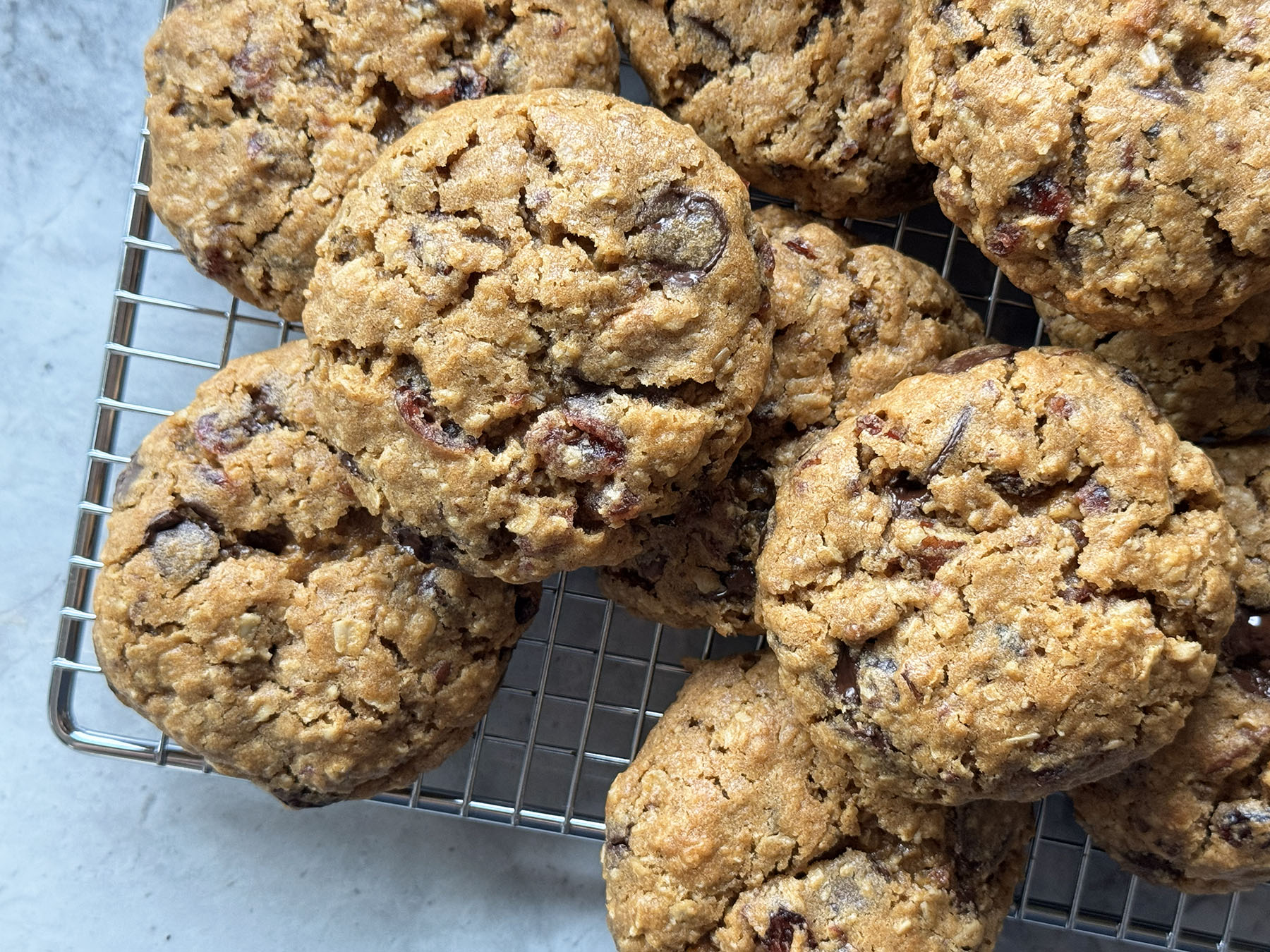 Cranberry Dark Chocolate Oatmeal Cookies